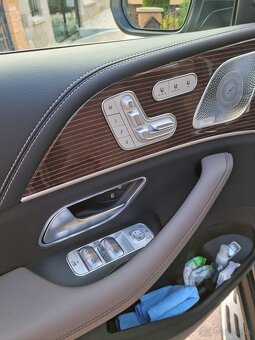 Mercedes GLE SUV 400d ročník 2021 - 8