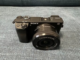 Sony a6300 + príslušenstvo - 8
