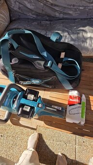 Makita Aku reťazové píly DUC355 a DUC306, 4ks Batt,taška - 8