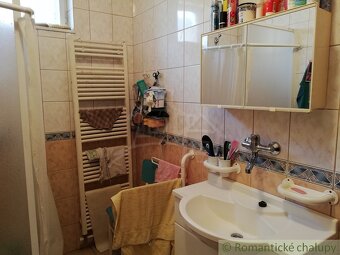 Väčší rodinný dom v obci Trstín, 20 km od Trnavy na predaj - 8