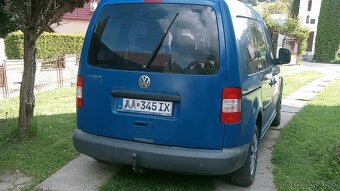 Predám VW caddy 2,0 sdi - 8