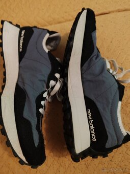 New balance 327 - 8
