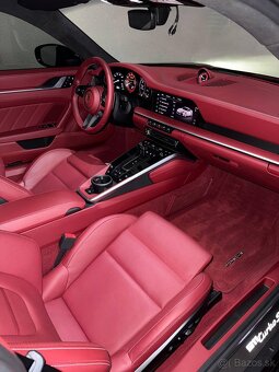 Porsche 911 Turbo S - 8