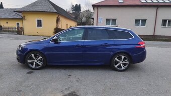Peugeot 2008 e GT pack - 8