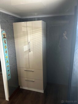 Predam specialny obytny naves - 8
