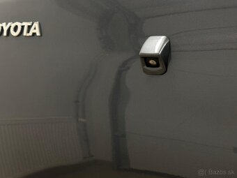 Toyota HIlux 3.0 1.majiteľ - 8