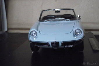 1:18 Alfa Romeo Spider - 8