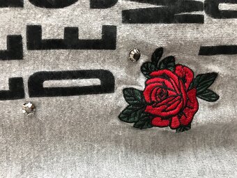 GUESS originál flowers tenký dámsky svetrik S/M - 8