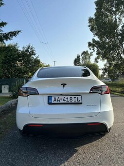 Tesla Model Y SUV 378kw Long Range, dual motor 4x4, 2022/08 - 8