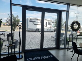 LAIKA KREOS L5009 JAKO NOVÁ 7.500KM - 8
