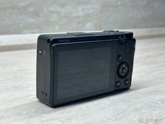 Ricoh GR III - 8
