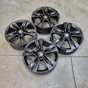 Hliníkové Škoda disky 5x112 R18 7J ET45 - 8
