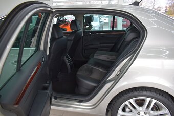 Škoda Superb 2,0 TDi 125 kW, Elegance,DSG,NAVI,XEN, - 8