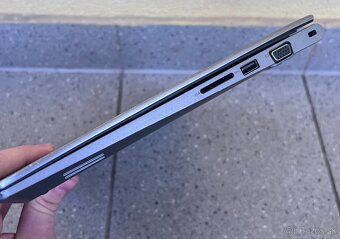 Dell Vostro 14 / i3 7100U / 8GB DDR4 / 128 SSD+500 HDD /14" - 8