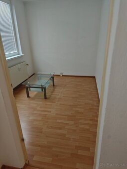 Predám 2. izbový byt s balkónom - 8