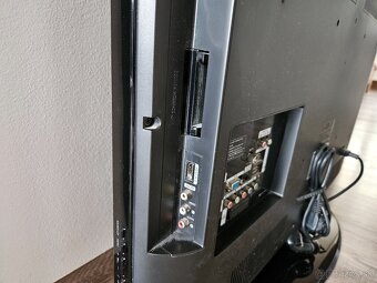 LCD Televízor zn. Samsung LE32B450C4W - 8