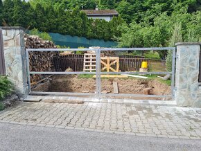 Brána samonosná vstupná brána posuvné brány bránička - 8