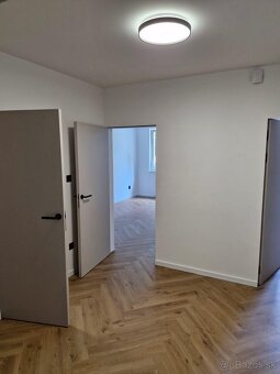 Ponúkam na predaj 3-izbový byt 70m2 - 8