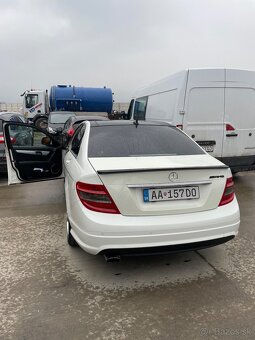 Mercedes w204 c220 - 8