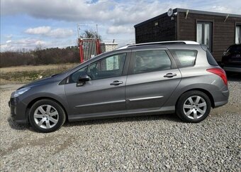 Peugeot 308 2,0 SW HDI PANORAMA 7MÍST nafta manuál 100 kw - 8