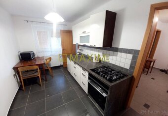 Na predaj veľký 2-izbový byt, Trnava - 8