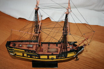 Model pirátskej lode Black Falcon - 8