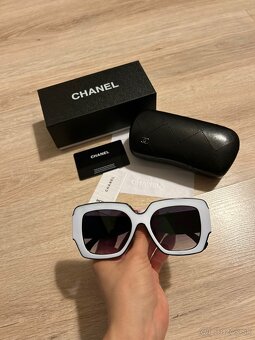 Chanel 0CH6056 slnečné okuliare - bielo/čierne (CHAN3) - 8