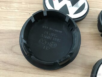 Stredové krytky - pukličky diskov - 8