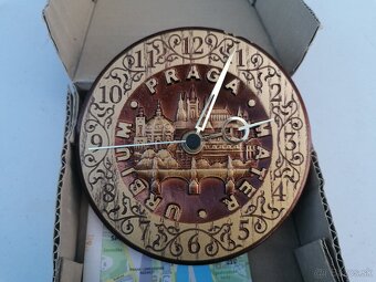 Predám drevené nástenné hodiny Praha - 8