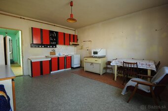 4 izbový rodinný dom 2 x balkón NA PREDAJ - 8