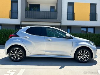 Toyota Yaris 1.5 Hybrid Comfort+Style+Tech - 8