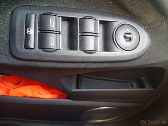 Ford C - Max - 8