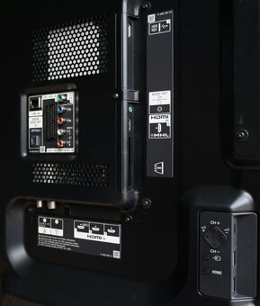 SONY KDL-46W905A, Real 200Hz/3D TV aj s originálnym stojanom - 8