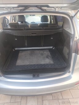 Opel Zafira Tourer - 8