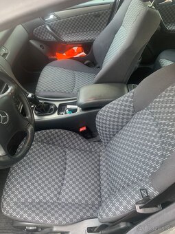 Predam Mercedes-Benz C, W203, r.v. 2000 - 8