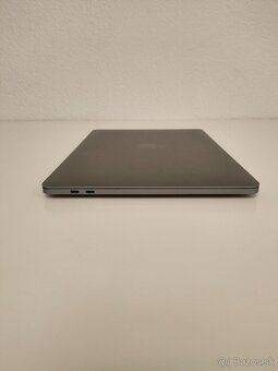 MacBook Pro 2020 | i7 • 32GB • 512GB SSD - 8