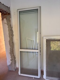 Plastové okná a balkonové dvere - 8