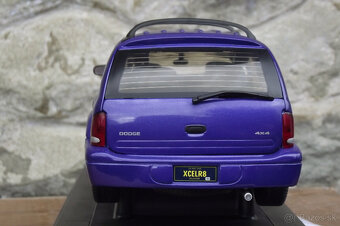 1:18 Dodge Durango - 8