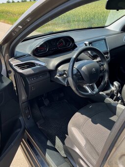 Peugeot 208 1.4 HDI Style - 8