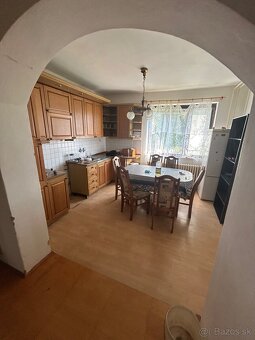 Priestranný rodinný dom -Hraň PREDAJ - 8