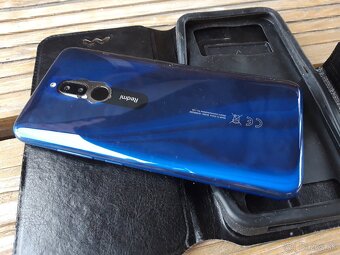 Redmi 8 na 2sim+pamatovka Android 10 Silna bateria 5000 - 8