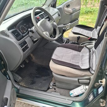Predám suzuki grand vitara 4x4 - 8