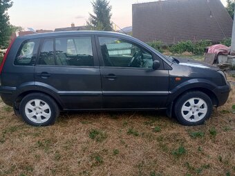 Ford Fusion 1.4i benzín 59kw 2004 - 8