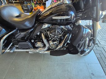 Harley Davidson FLHTK Elektra glide 2010 - 8