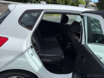Predám Kia Venga 1.4 benzín 66kw 2011 nová STK/EM - 8