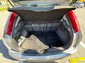 Ford Focus 1.6 - 8