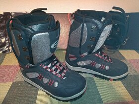 Snowboard, viazanie, topanky - 8