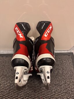 BRUSLE CCM JETSPEED FT 475 VEL. 33,/5/1 D - 8