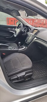 Opel Insignia 2,0 CDTi 96KW SPORTS TOURER - 8