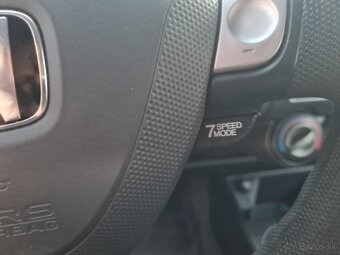 Predám Honda Jazz 1,4i automat - 8